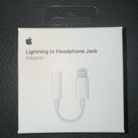 Apple Lightning to Headphone Jack Adapter - Picture 2 of 3